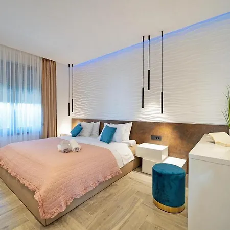 Luce Отель Задар